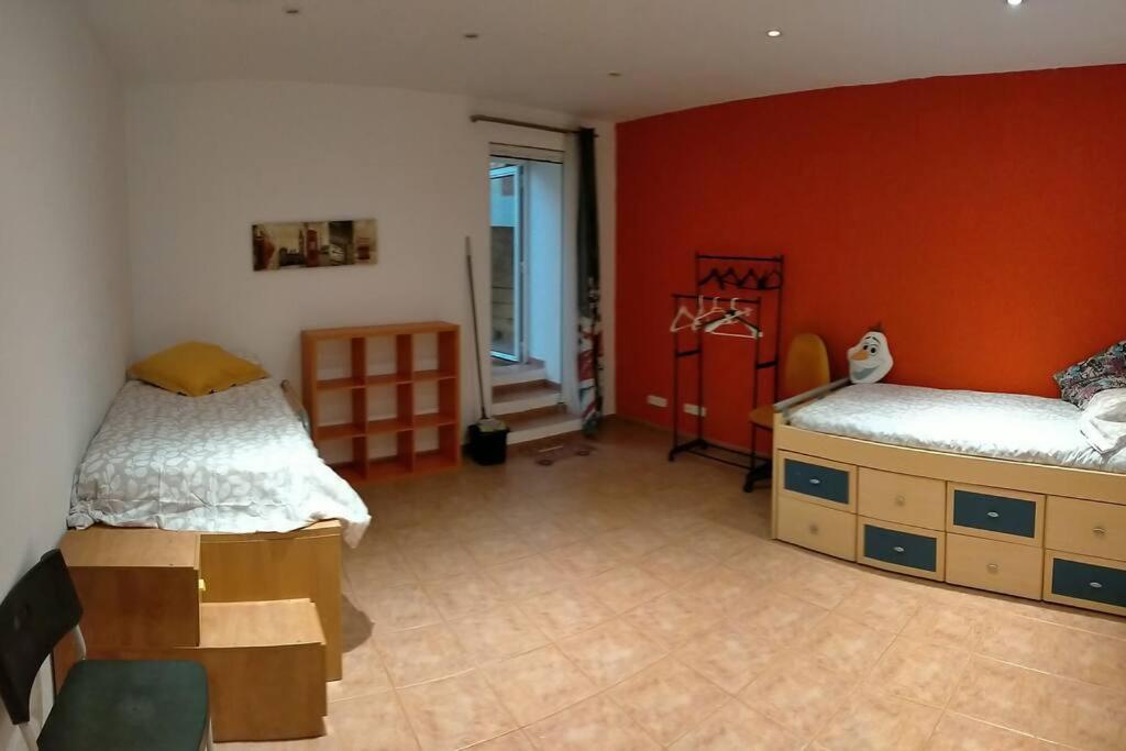 Villa Preciosa Casa De 2 Pisos A 50 Metros De La Playa Canet De Mar Esterno foto